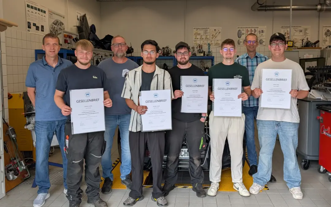 Gesellenprüfung zum Kfz-Mechatroniker erfolgreich absolviert